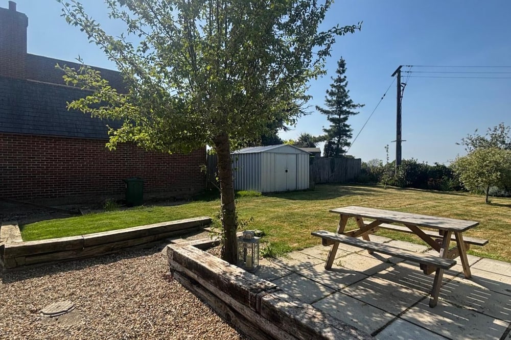 Countryside Cottage in Bulmer- Sleeps 6/7