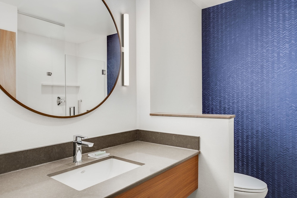 Cape Girardeau Vacations - Fairfield Inn  Suites by Marriott Cape Girardeau - Property Image 9