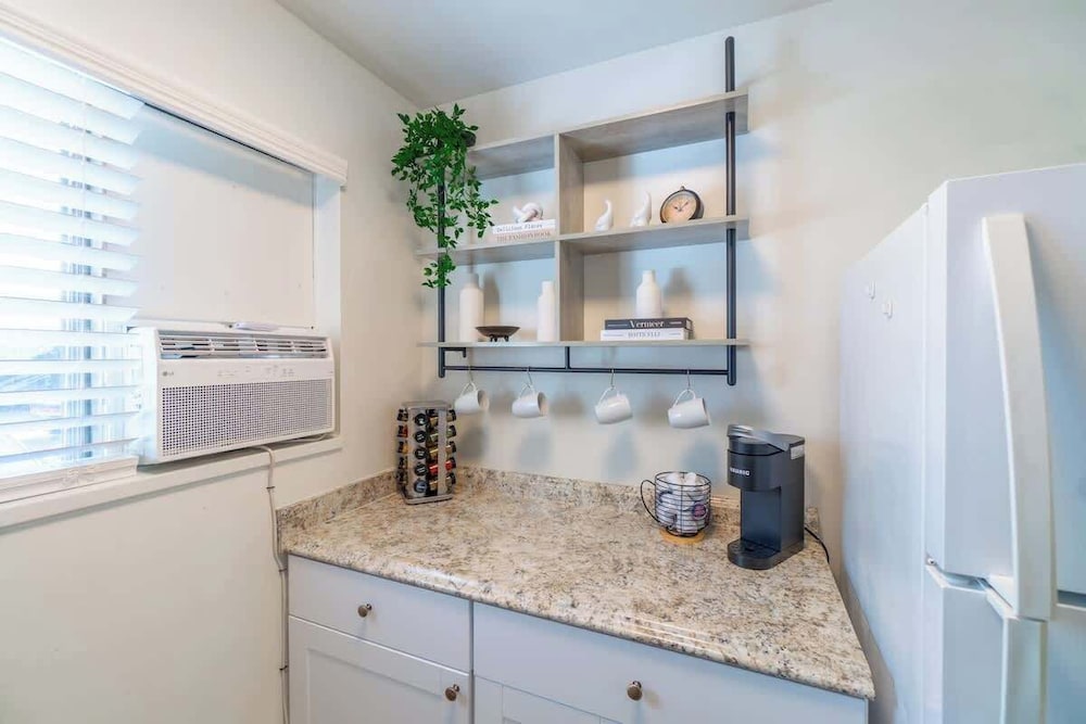 Emerald Escape - UNR & Pet Friendly