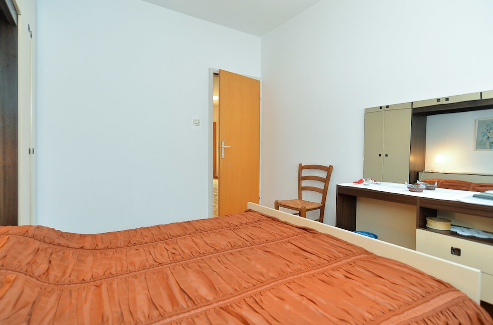 Apartment 1552 view 2