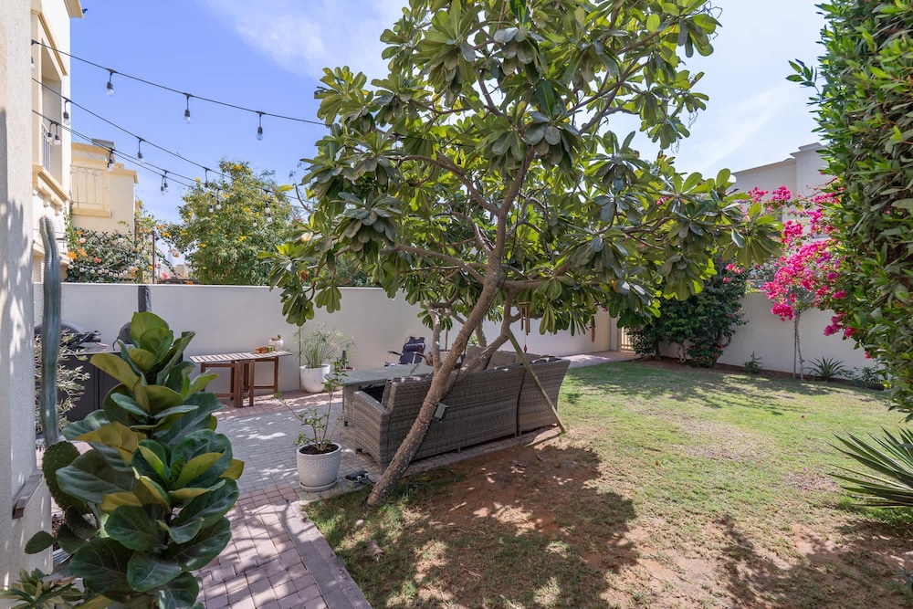 Emirates Living s Fascinating Villa for Everyone
