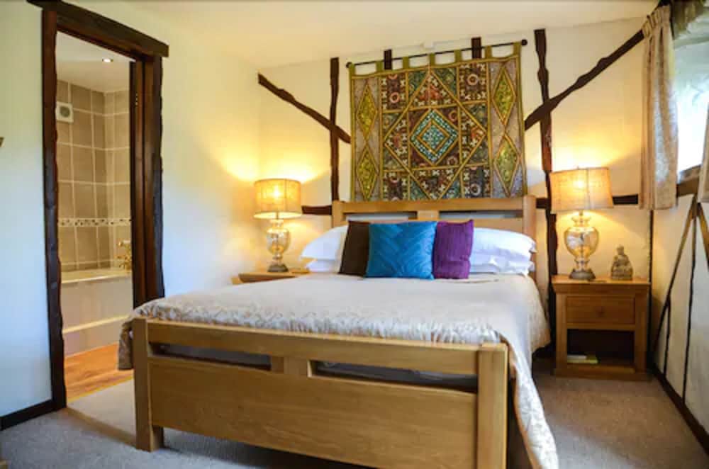 Thames Head Inn view 3