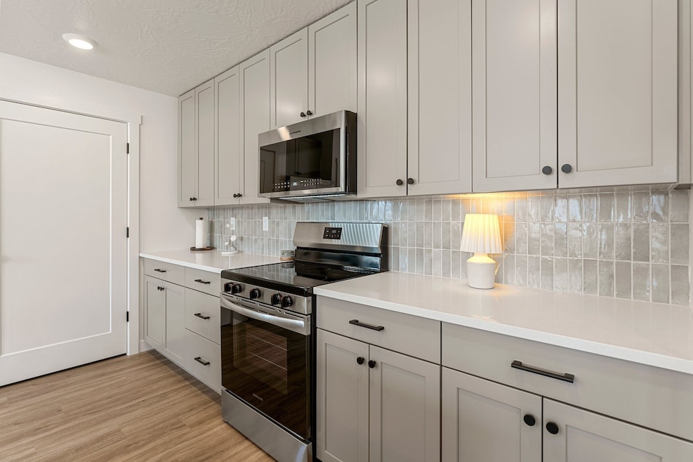 Comfort At Cliff Side 2 Bedroom Condo