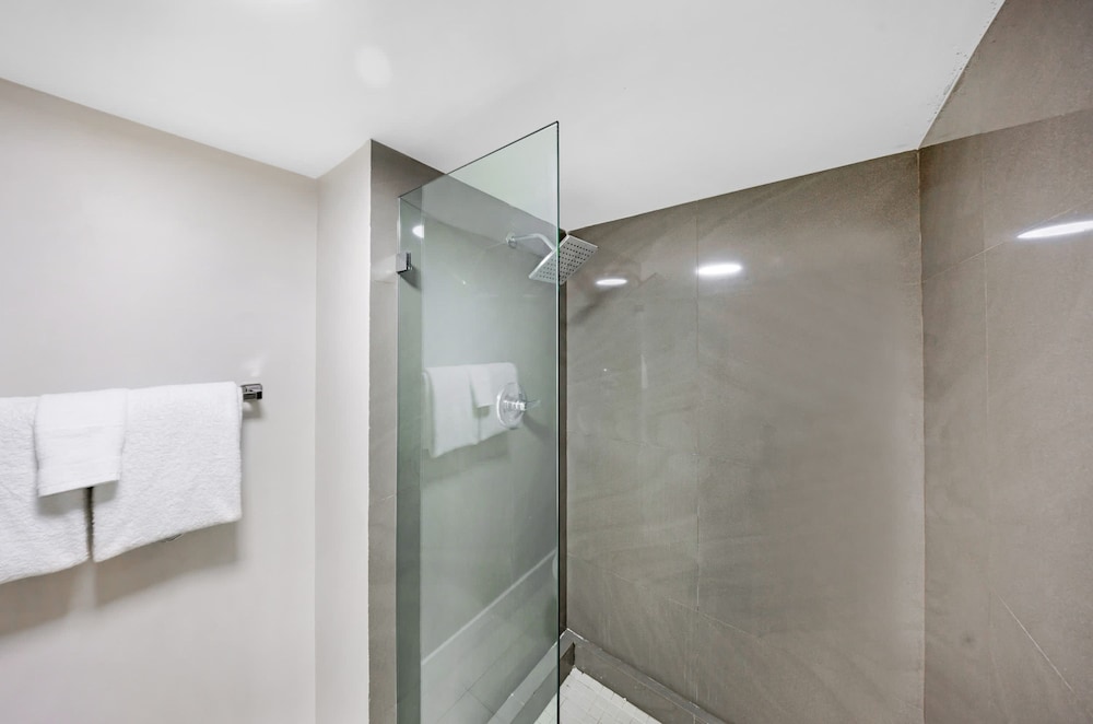 Sun Style Space 3BR Grand