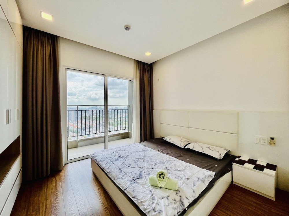 Sunrise City Alm's Luxury Apartment