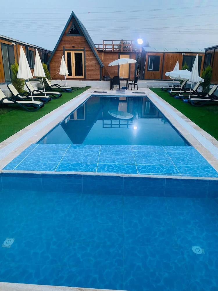 La Bella Bungalov