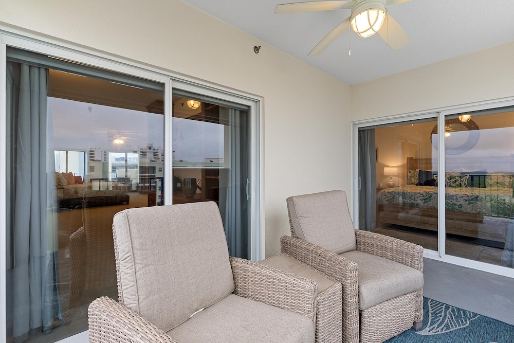 Oceanwalk 11-605