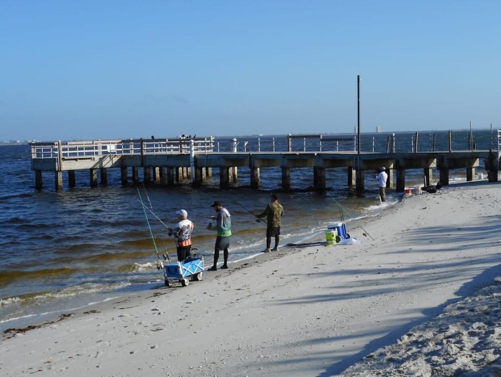 Shell Island Beach Club