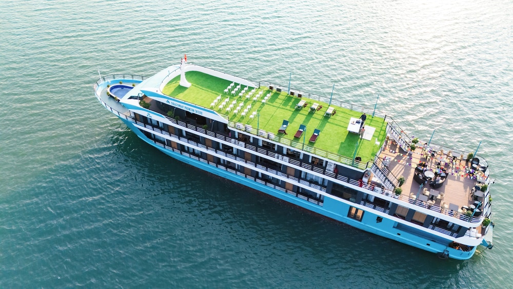 Dragon Premium Cruise