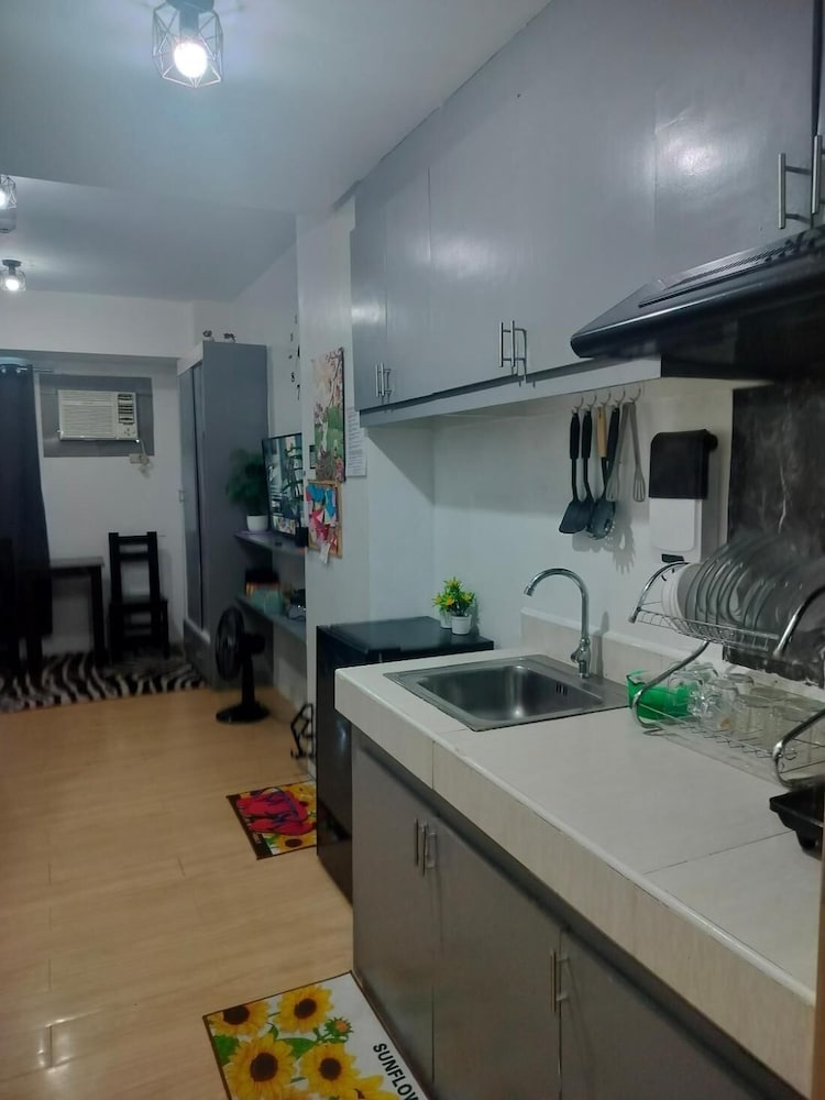 Cozy City View Condo in Quezon City - Your Home Away From Home