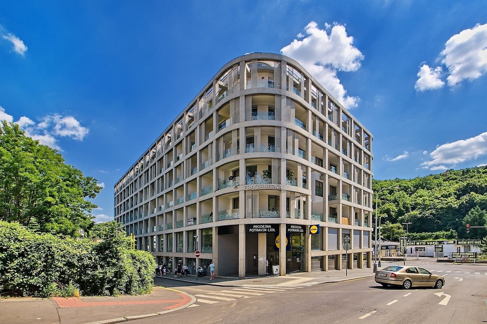 KORA APARTMENTS