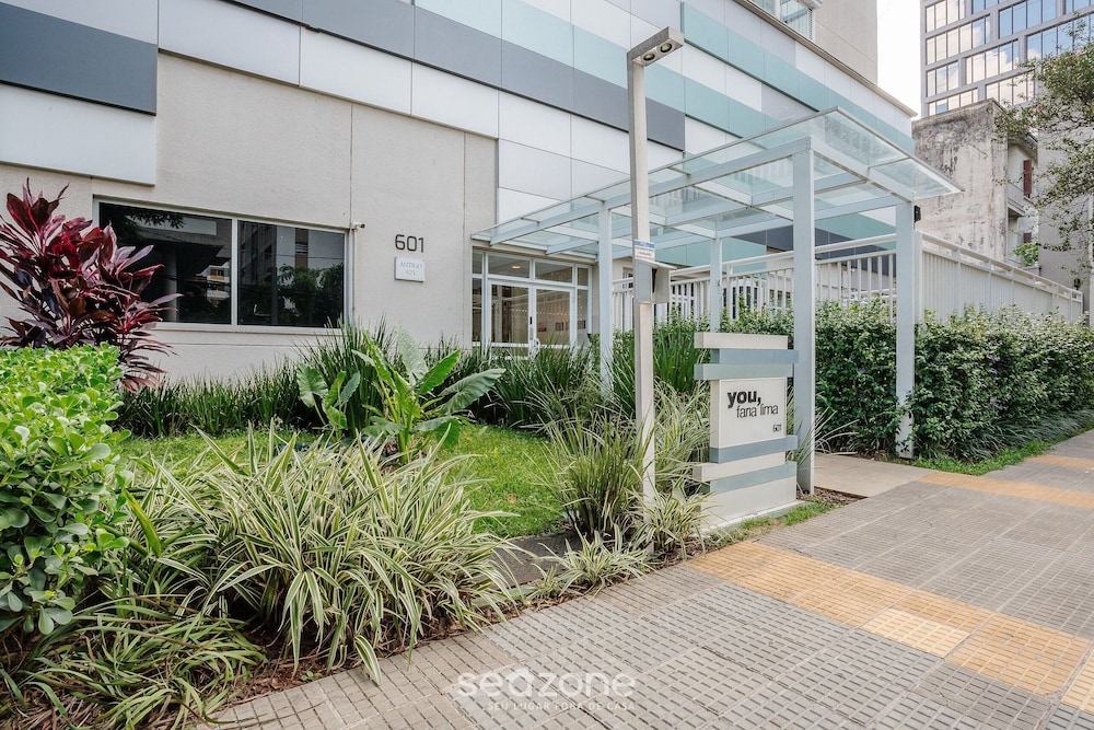 Modern Studio With Pool in Sao Paulo You1203