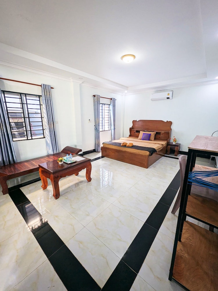AHHA Bungalow Kampot