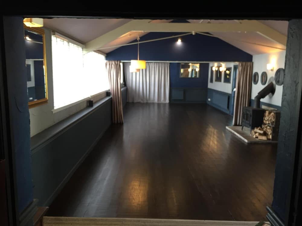 Worcester Vacations - The Bell Inn - Property Image 23