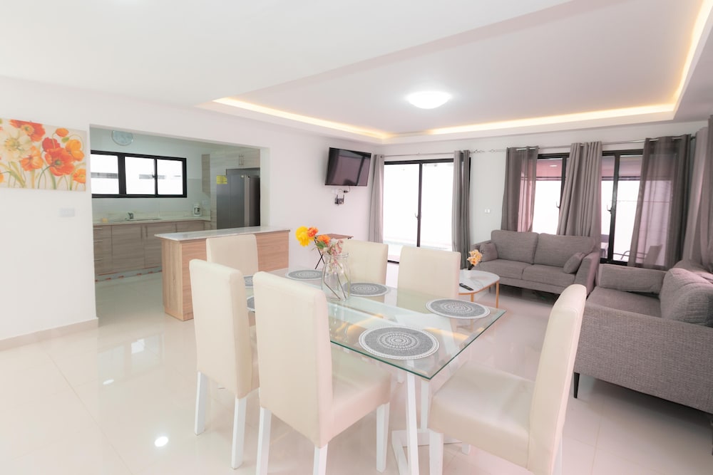Private Pool Villa Golf & Beach