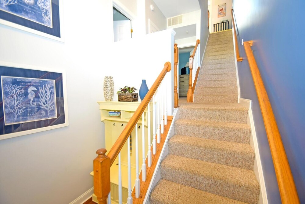 Bella Mar C 4 Bedroom Townhouse by RedAwning view 4