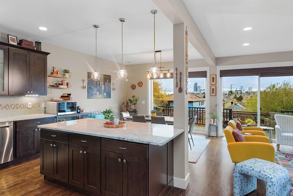 Madrona Bliss A Modern Escape