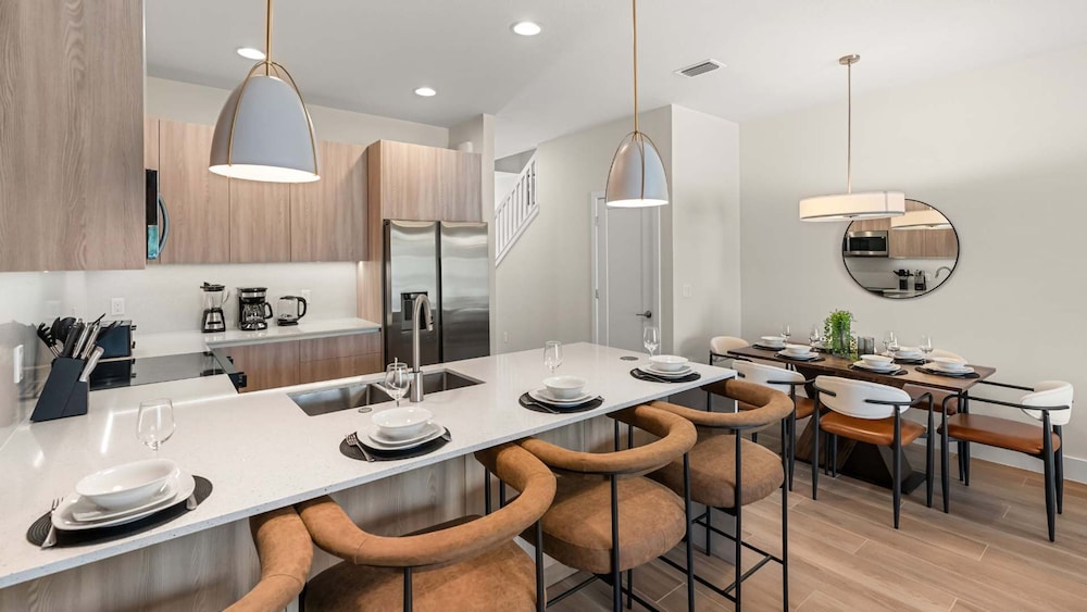 Upstay Pristine 3BR Home With Private Pool BBQ