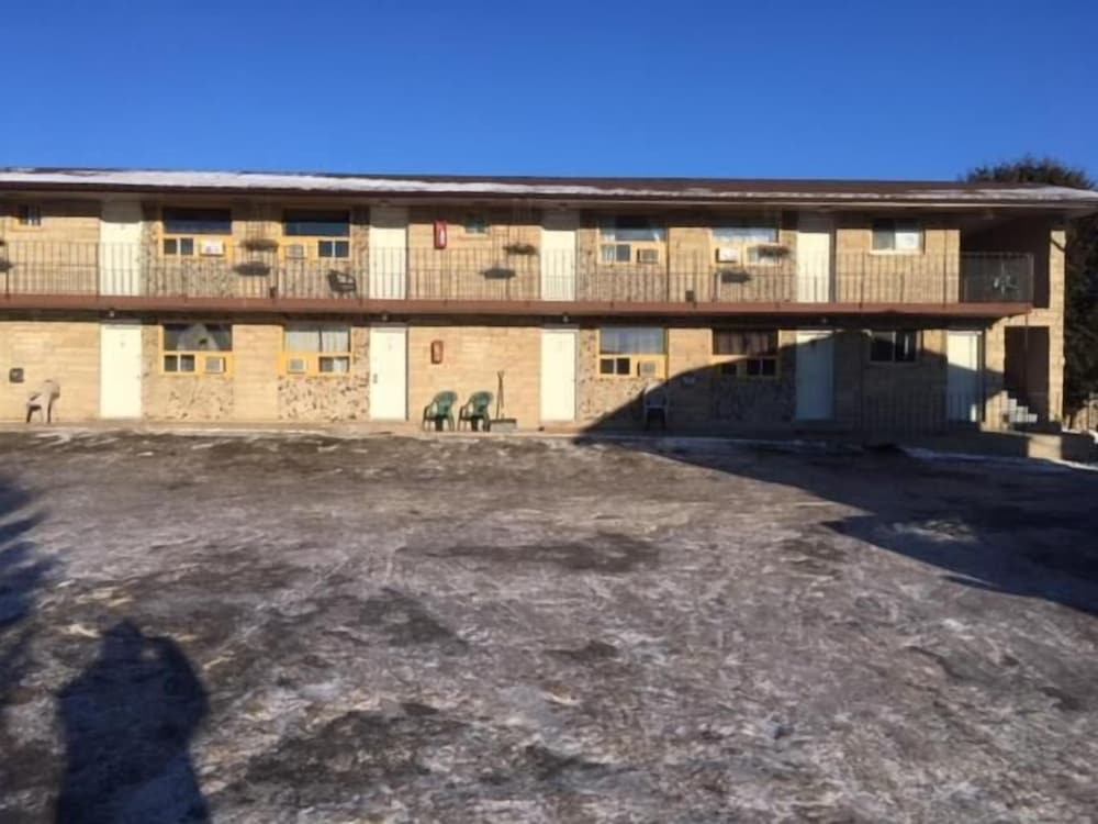 Thunder Bay Vacations - Modern Motel - Property Image 6
