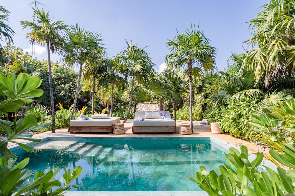 Anana Casa Kaab Kaan Rooftop Pool Beachfront