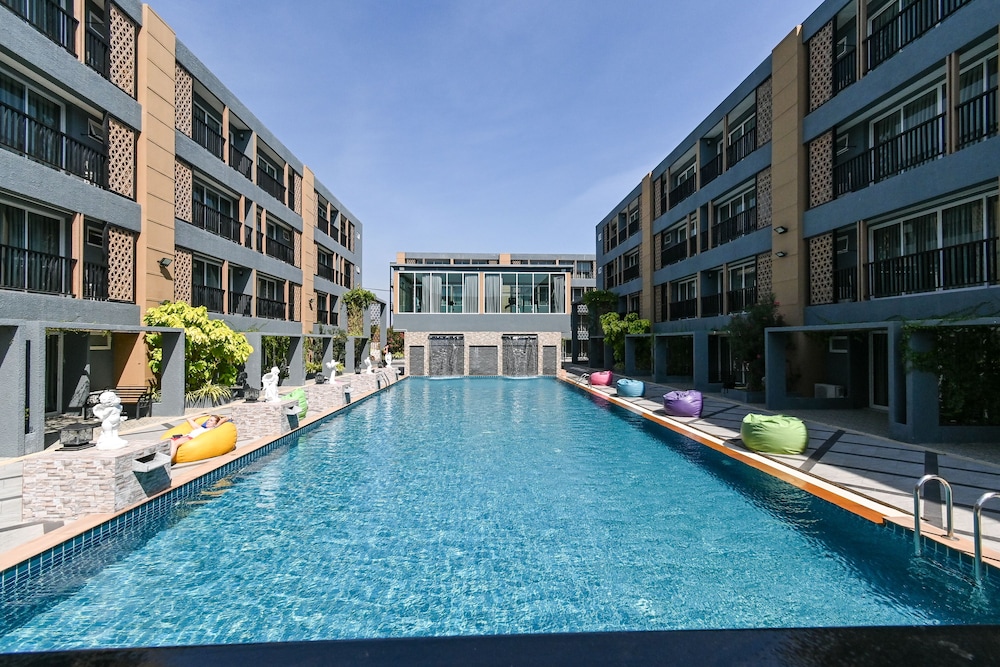 Golden Sea Hua Hin