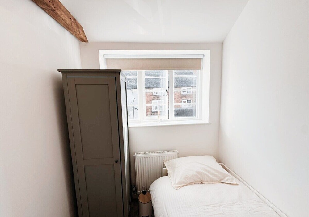 Cosy & Luxury 2BR Flat in Calverton