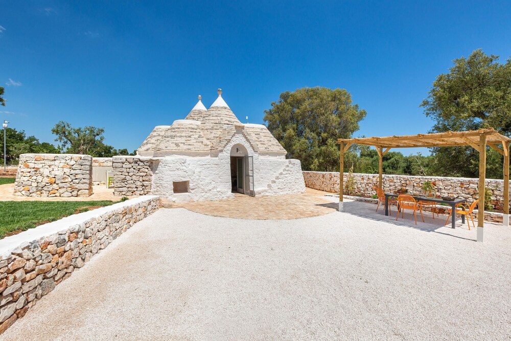 2456 Trullo Venti by Perle di Puglia view 2