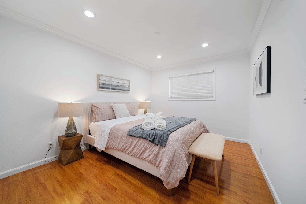 @ Marbella Lane - Serene and Pristine Home