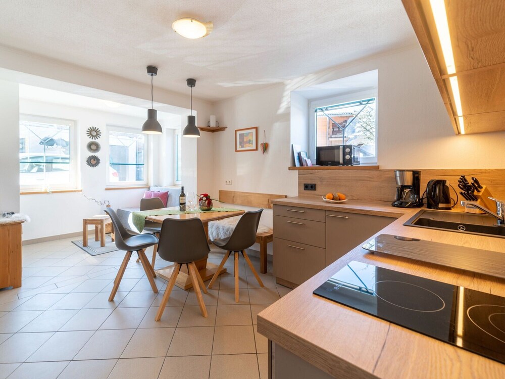 Apartment in Hollersbach Near Ski Lift