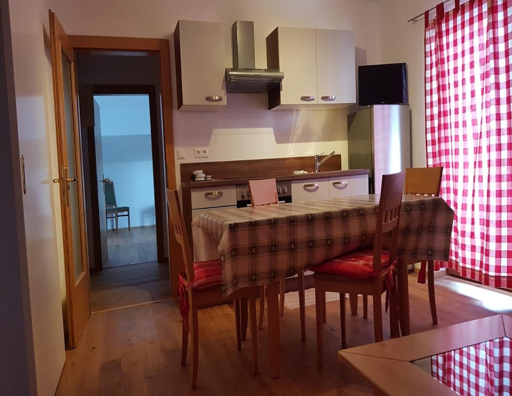 Apartment Near St. Kathrein Thermal Spa