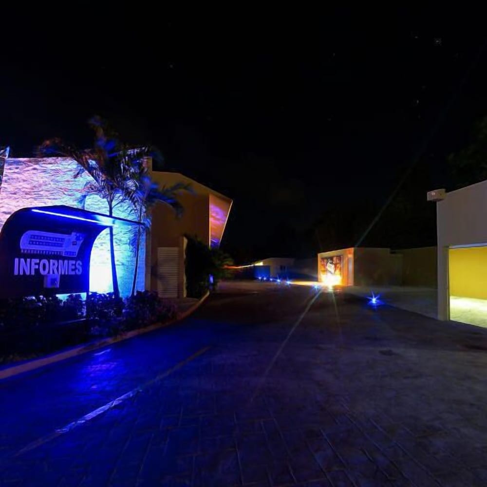 Sensaciones Motel Boutique - Adults Only