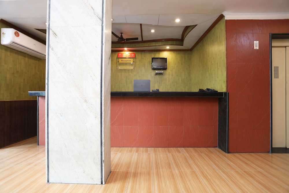 OYO 30068 Hotel Kesar Palace view 4
