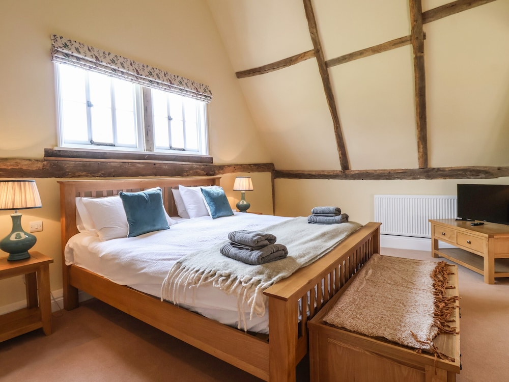South Grange House - Sleep 16