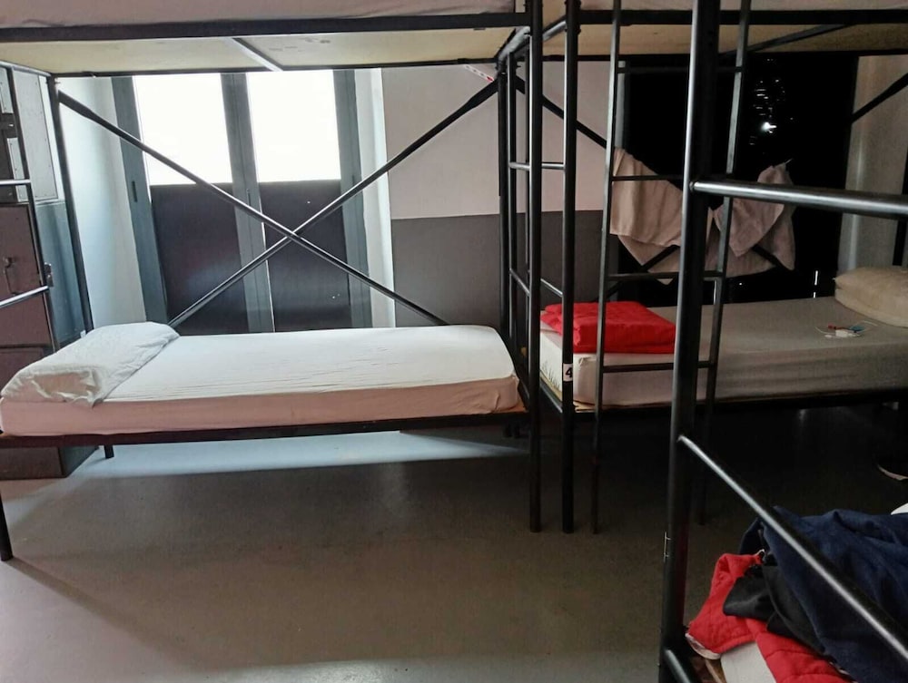 SEVILLE YOUR WAY HOSTEL