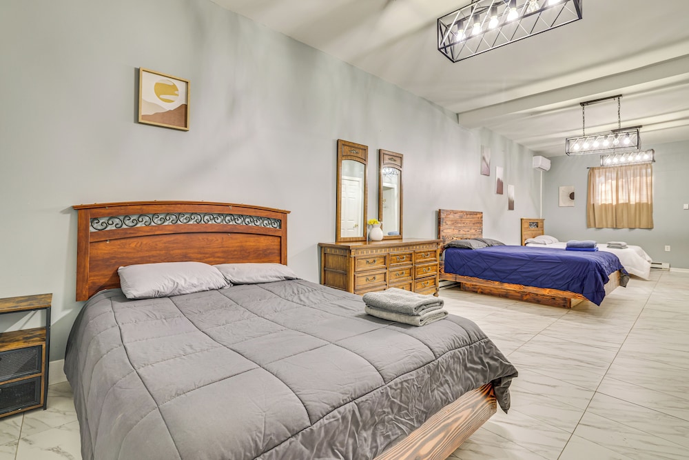15 Mi to Ski Big Bear: Gem w/ Deck & Game Room