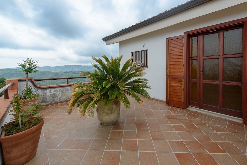 B&B Li Fringi