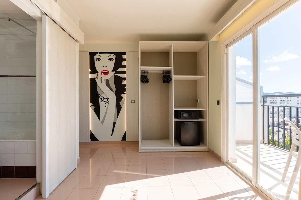 The Red Hotel by Ibiza Feeling - Adults only