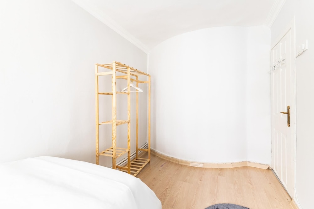 Modern and Spacious Flat in the Heart of Kadikoy