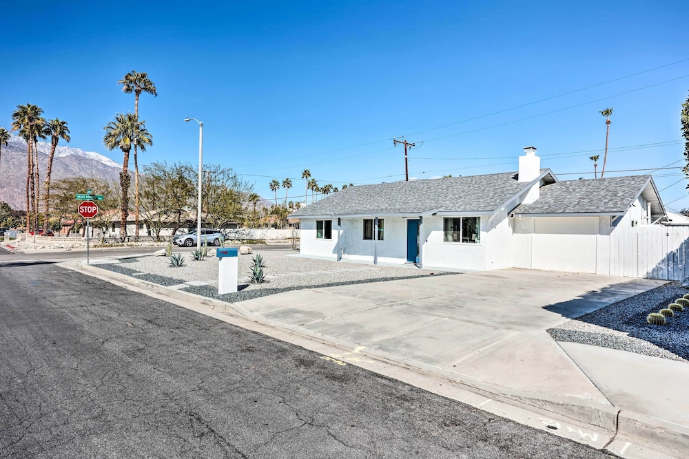 < 4 Mi to Dtwn Palm Springs: Home w/ Private Patio view 2
