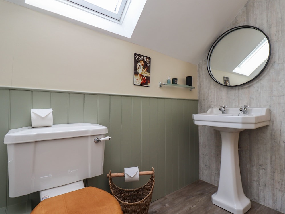 Charlotte's Cottage