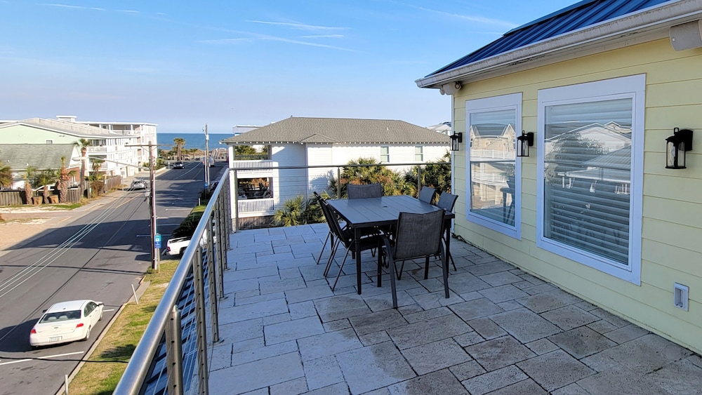 15 17th Street by Tybee Vacation Rentals