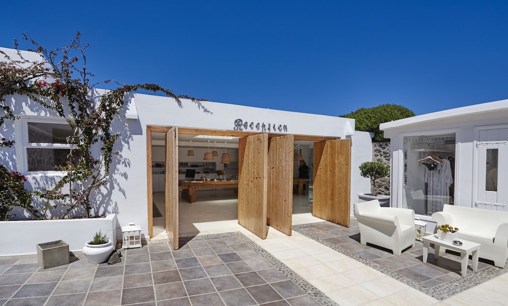Rocabella Santorini Hotel & SPA 3