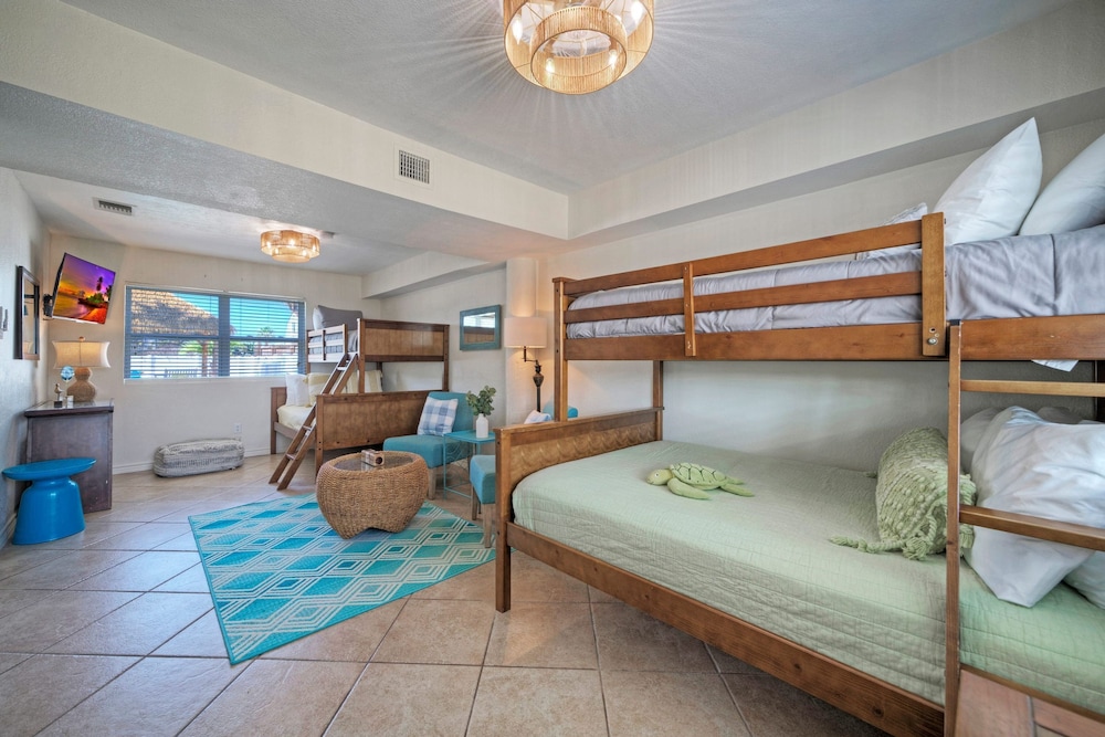 Seaglass Landing Private Pool Cabana Near Port Aransas Beaches