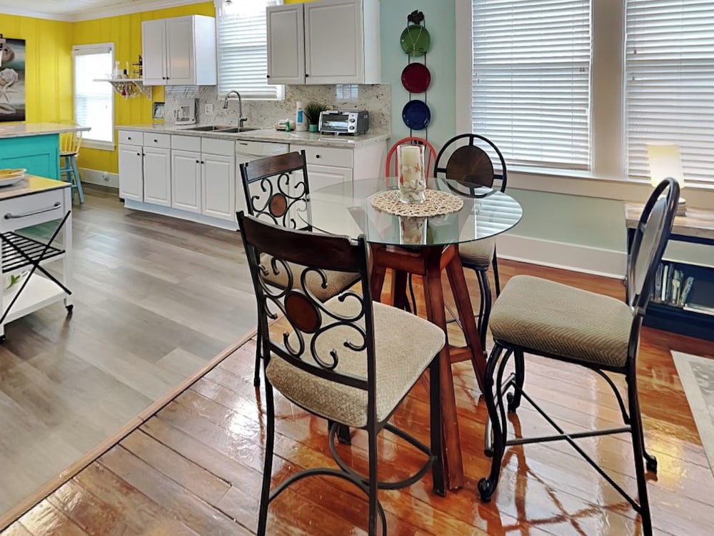 Seawall Celebration Manor by Ryson Vacation Rentals