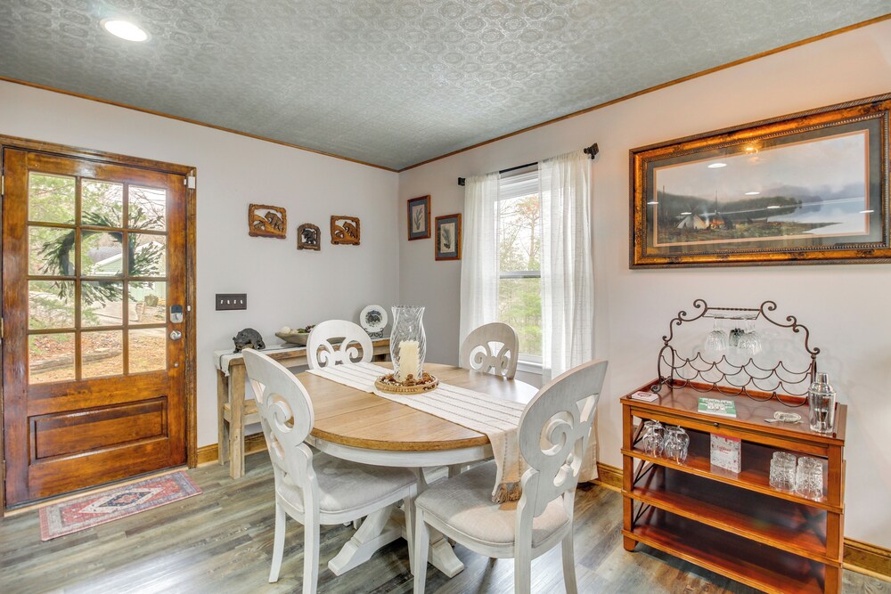 Community Perks: Mtn-view Ellijay Cabin w/ Hot Tub