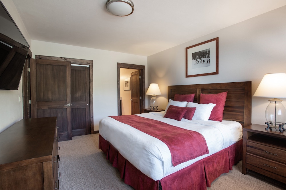 Winter Park CO Condos - Zephyr Mountain Lodge