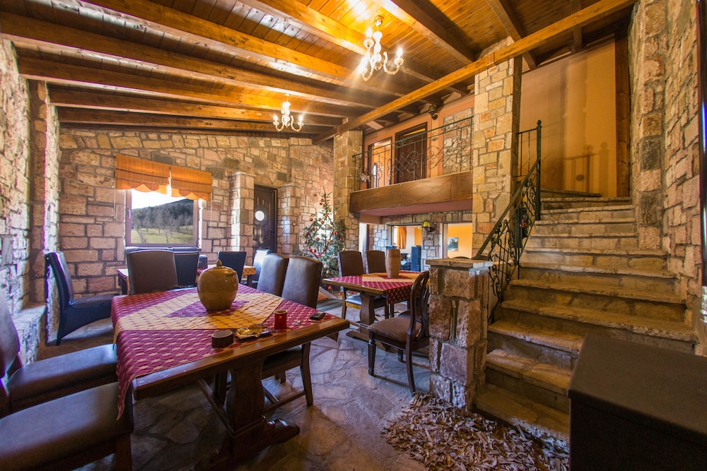 Silva Suites