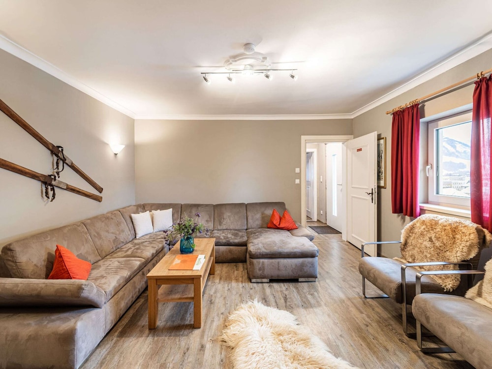 Chalet in Bruck Near Ski Slopes