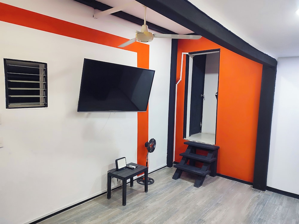$ PROMO $ 11 Bedrooms with bathrooms Aprtmnt + 2 Jacuzzis and a rooftop pool. @Poblado