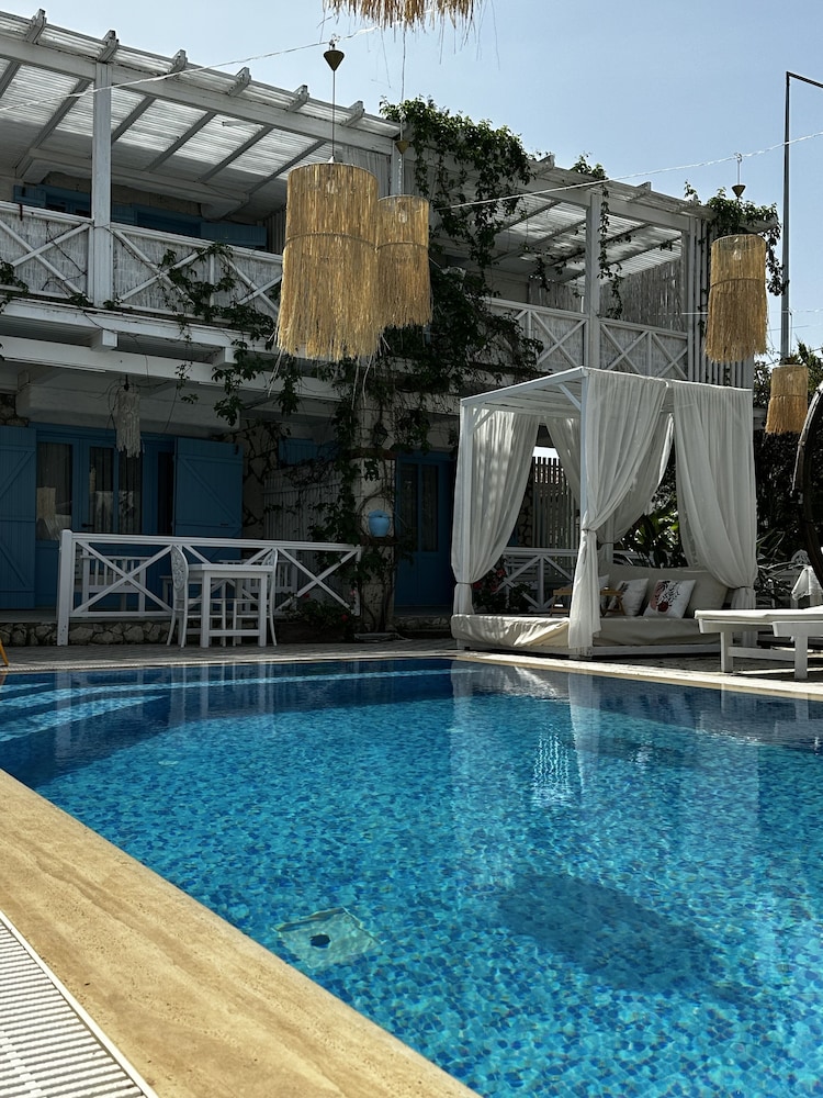 Ala Konak - Image 13